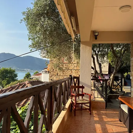 Petra View By Heaven's Hall *